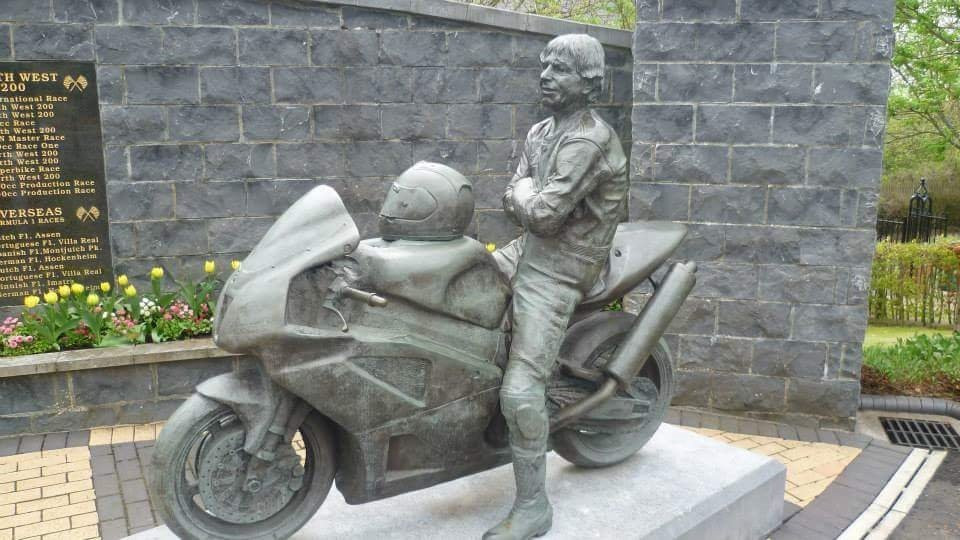 Joey Dunlop Memorial Garden-巴利马尼必去景点