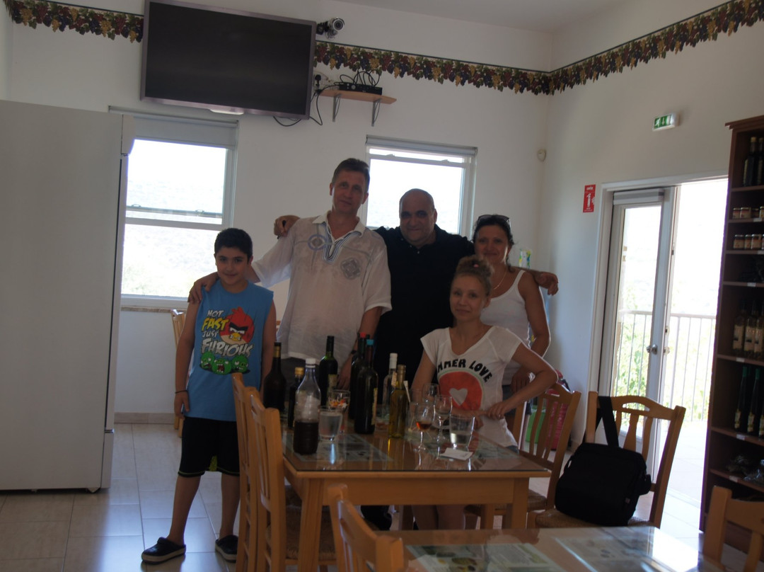 Monagri Grape Farm-Monagri必去景点