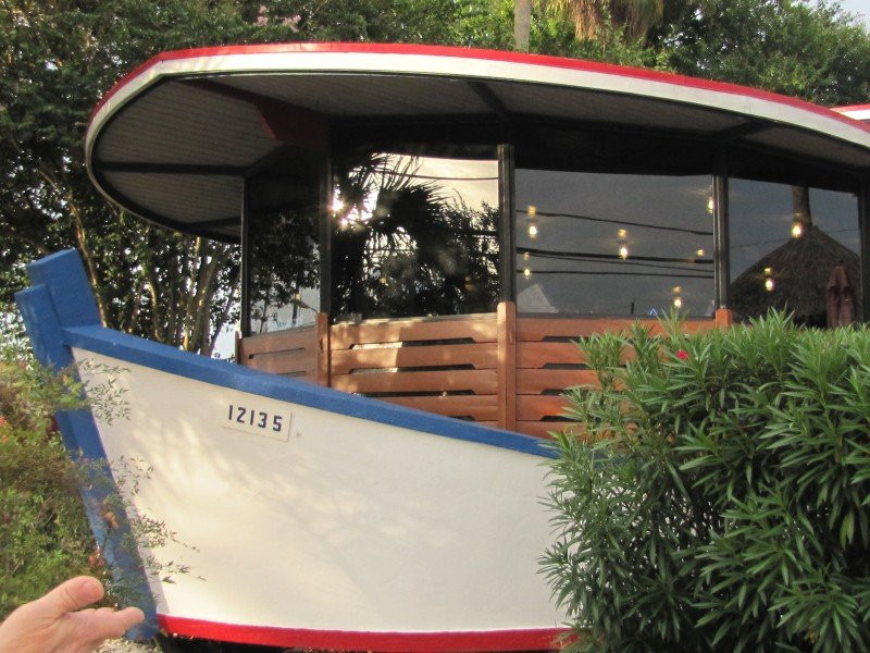 Captain Benny's Half Shell Bar