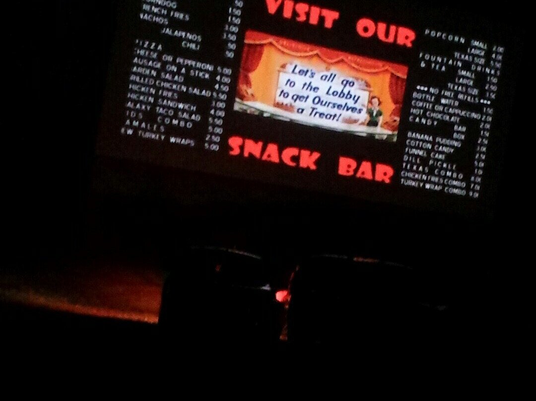 Galaxy Drive-in Movie Theatre-恩尼斯必去景点