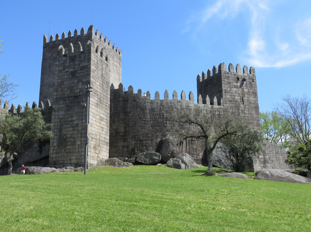 Parque do Castelo e Paco dos Duques de Braganca景点图片