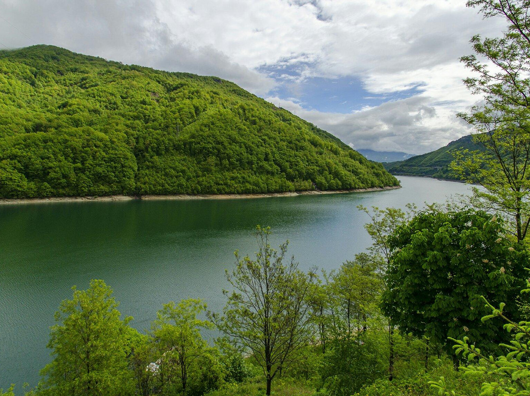 Jablanicas Lake景点图片