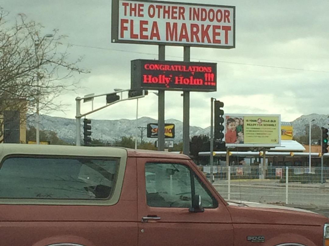 The Other Indoor Flea Market-阿尔伯克基必去景点