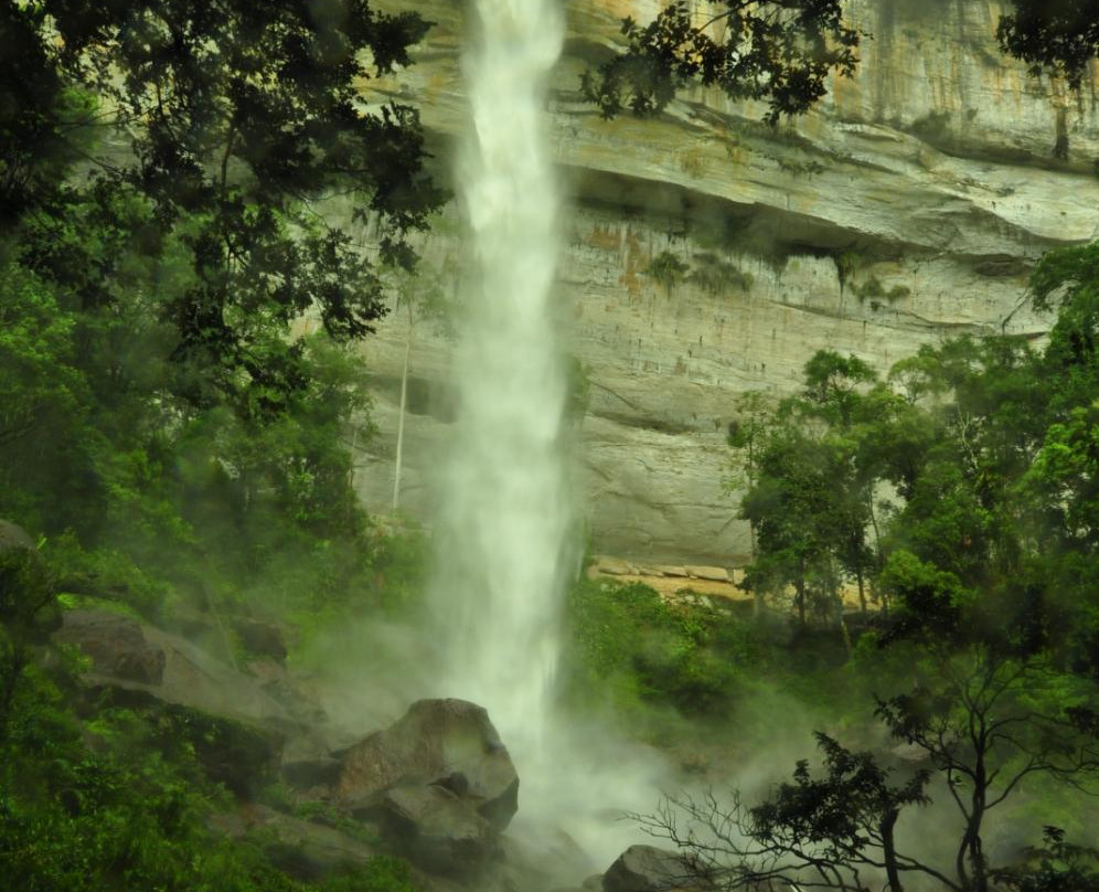Air Mertua Waterfall-北干巴鲁必去景点