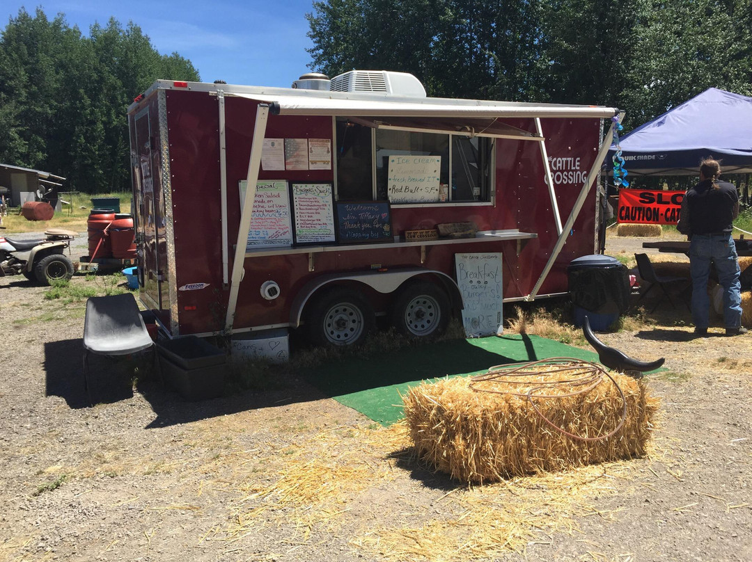 Fort Klamath餐馆和美食-Cattle Crossing