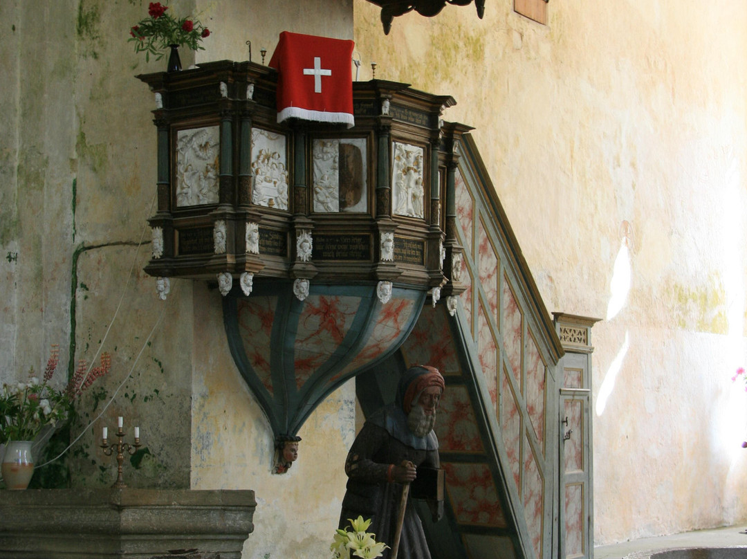 Kaarma Church of Saints Peter and Paul景点图片