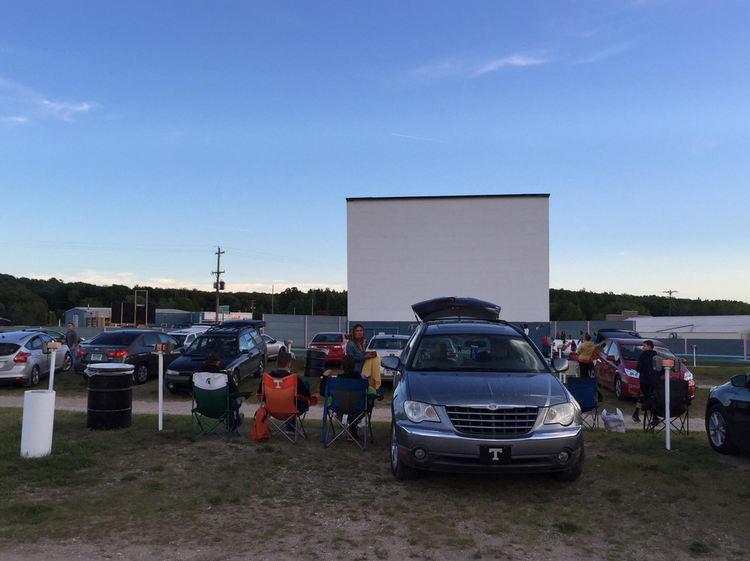 Cherry Bowl Drive-In Theatre景点图片