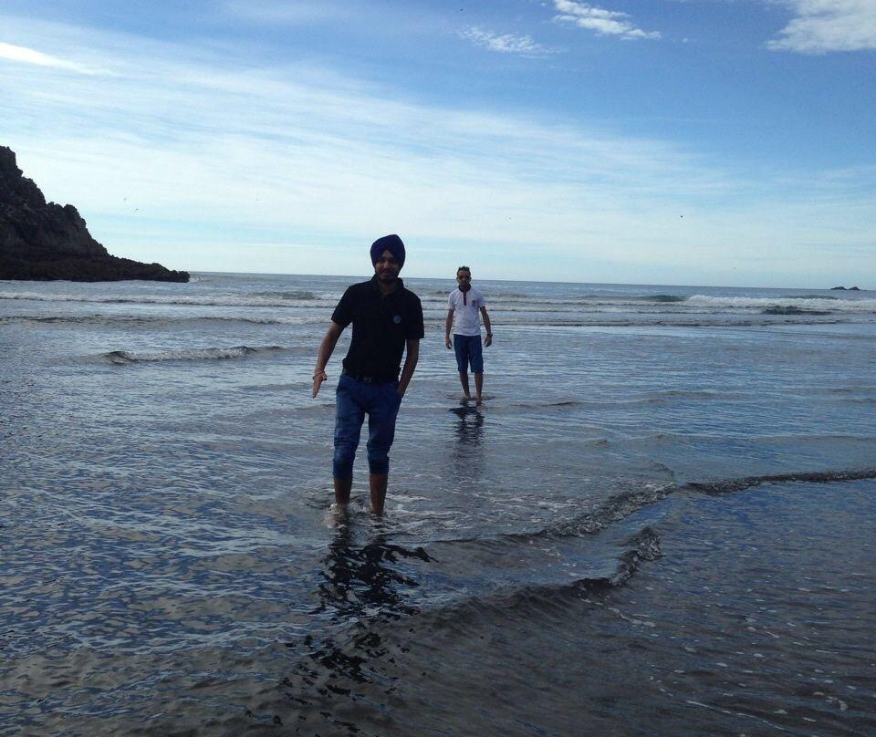 Back Beach-新普利默斯必去景点