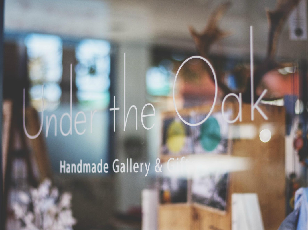 Under The Oak, handmade gallery and gifts景点图片