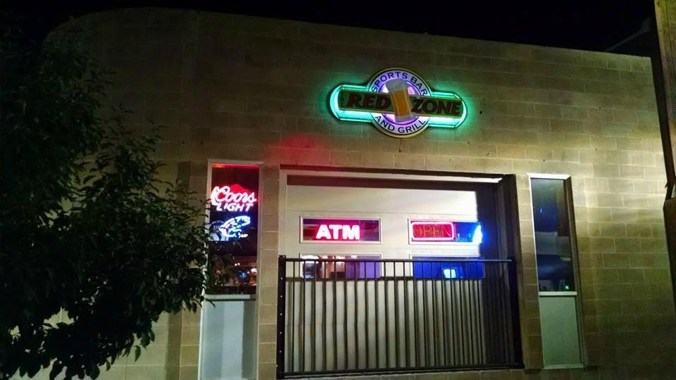 Powell餐馆和美食-The Red Zone, Sports Bar and Grill