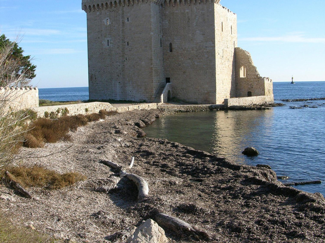 Le Monastere Fortifie景点图片