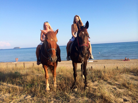 Nana's Horse Riding-卡拉马其必去景点