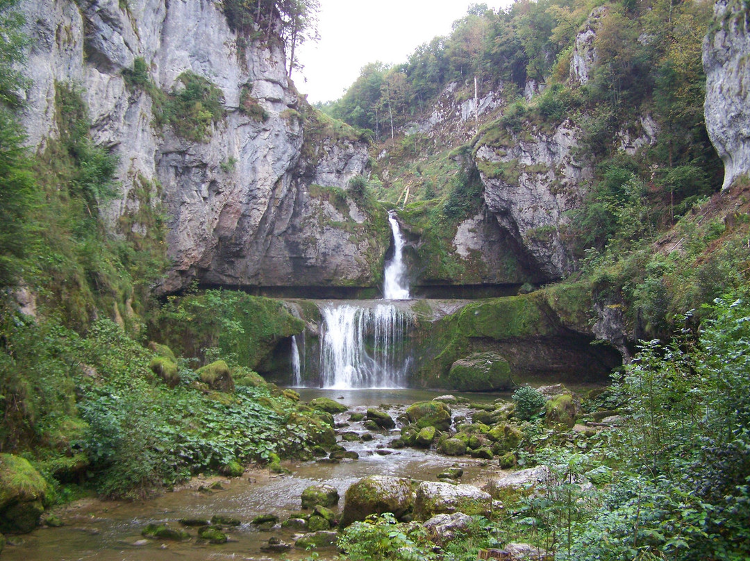 La Cascade de la Billaude景点图片