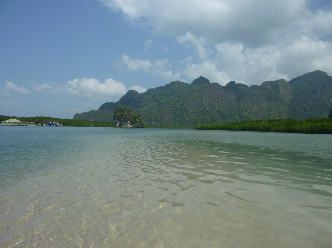 阿卡内克酒店主图