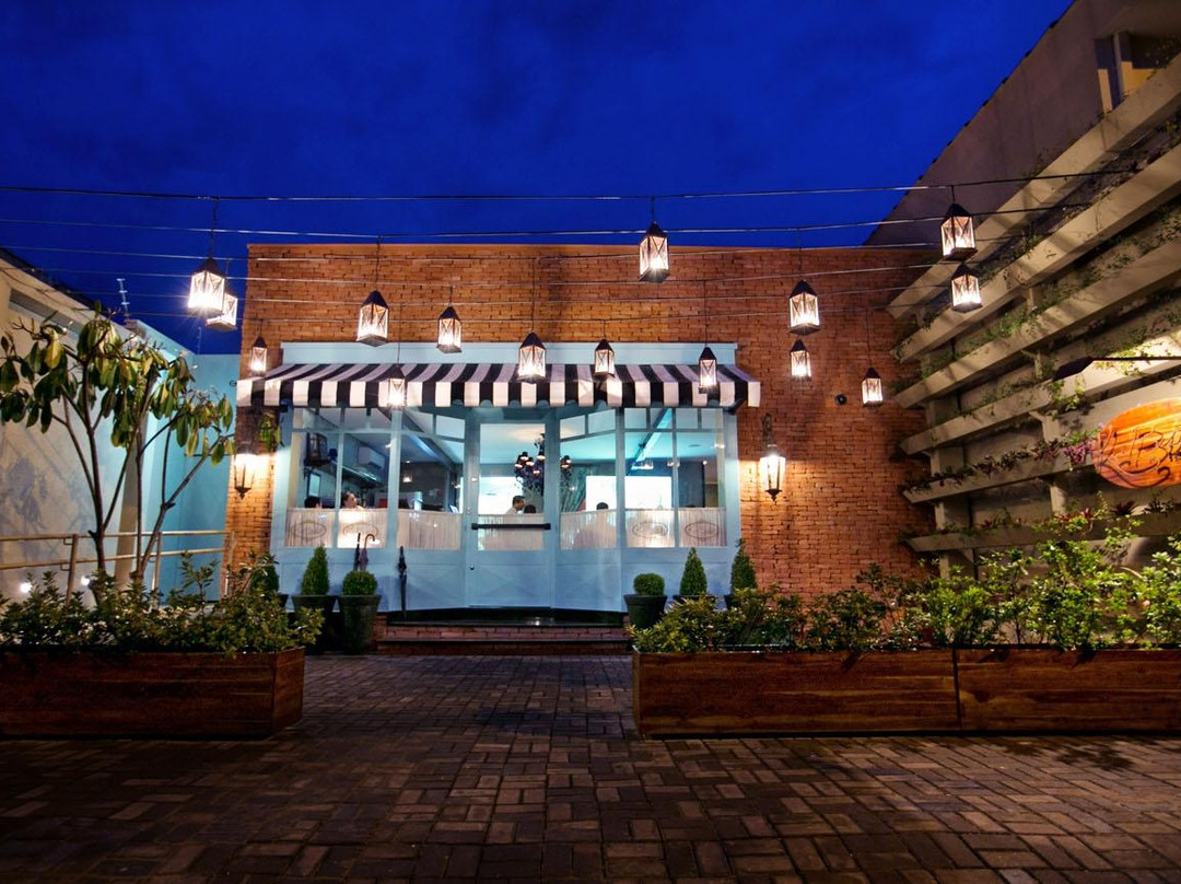 K Bistro / Blue Jasmim