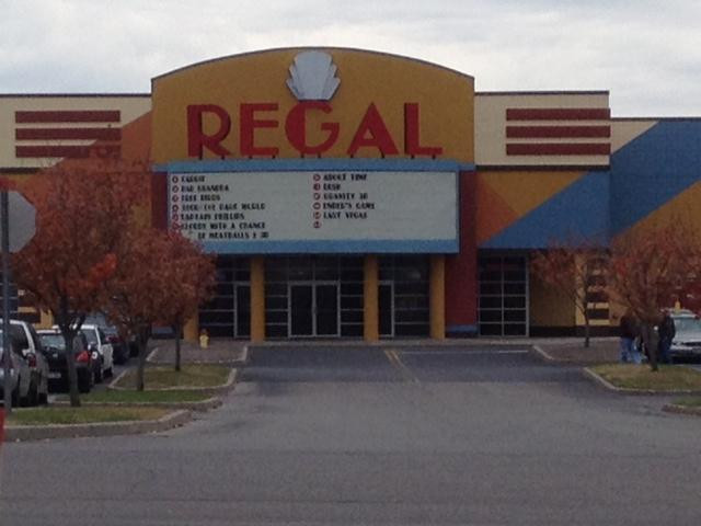 Regal Eastview Mall景点图片