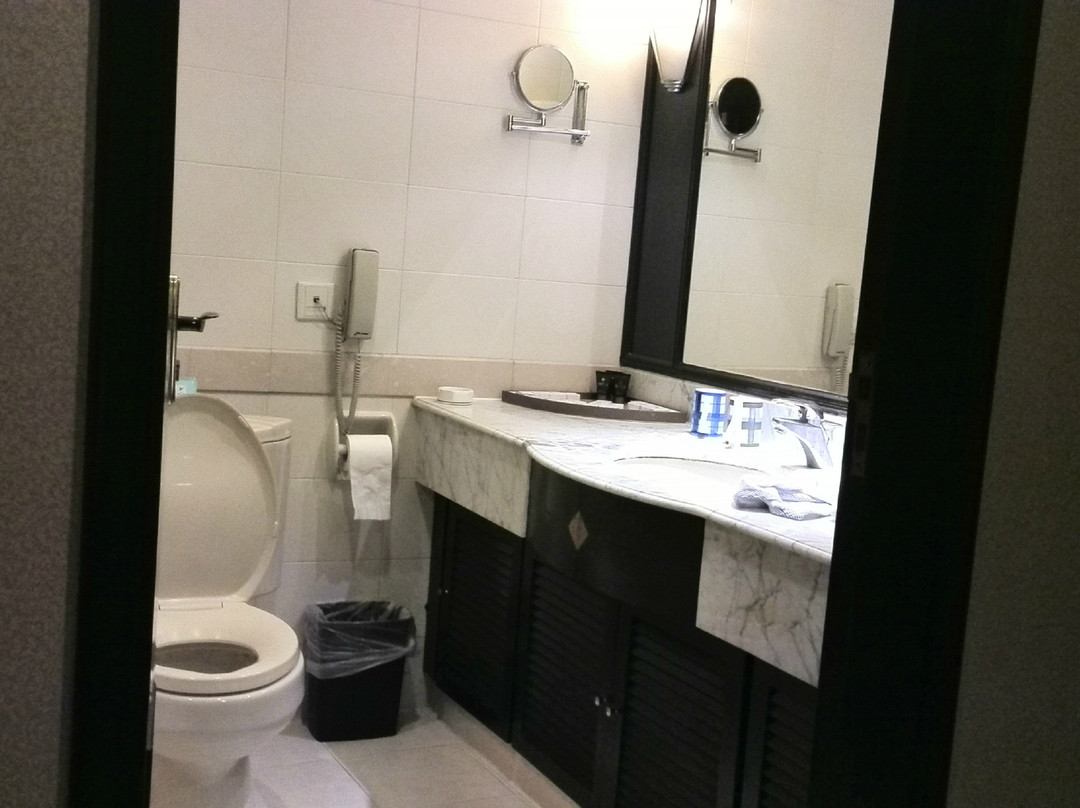 大世界酒店主图