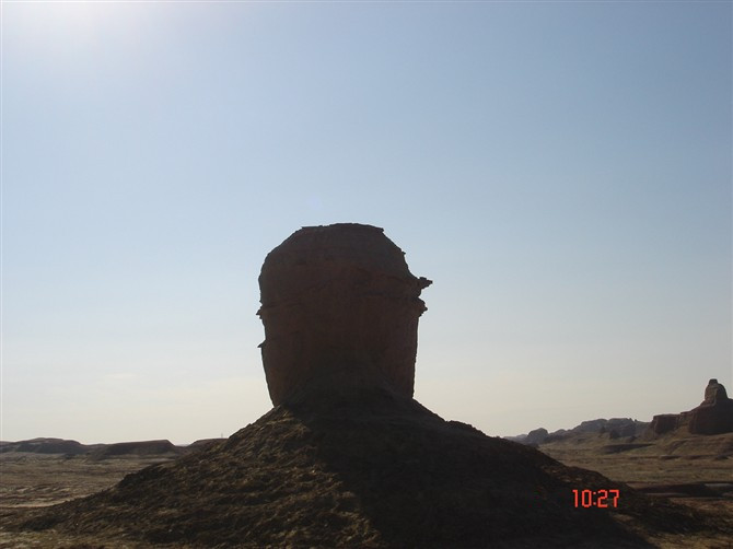 克孜尔魔鬼城-拜城县必去景点