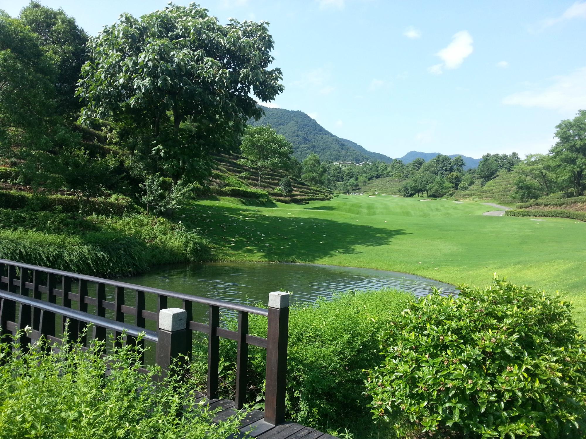 富春山居度假村-浴室