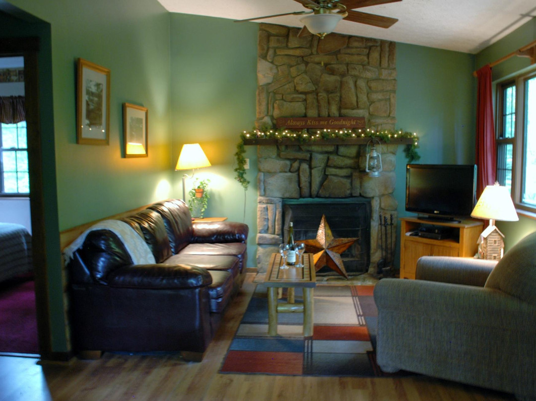 Four Seasons Cabins
