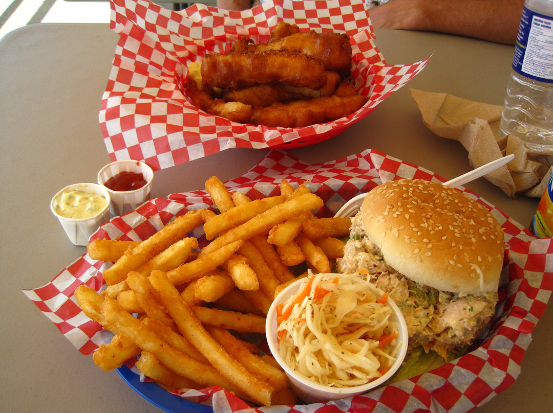 Point Edward餐馆和美食-Purdy's Dockside