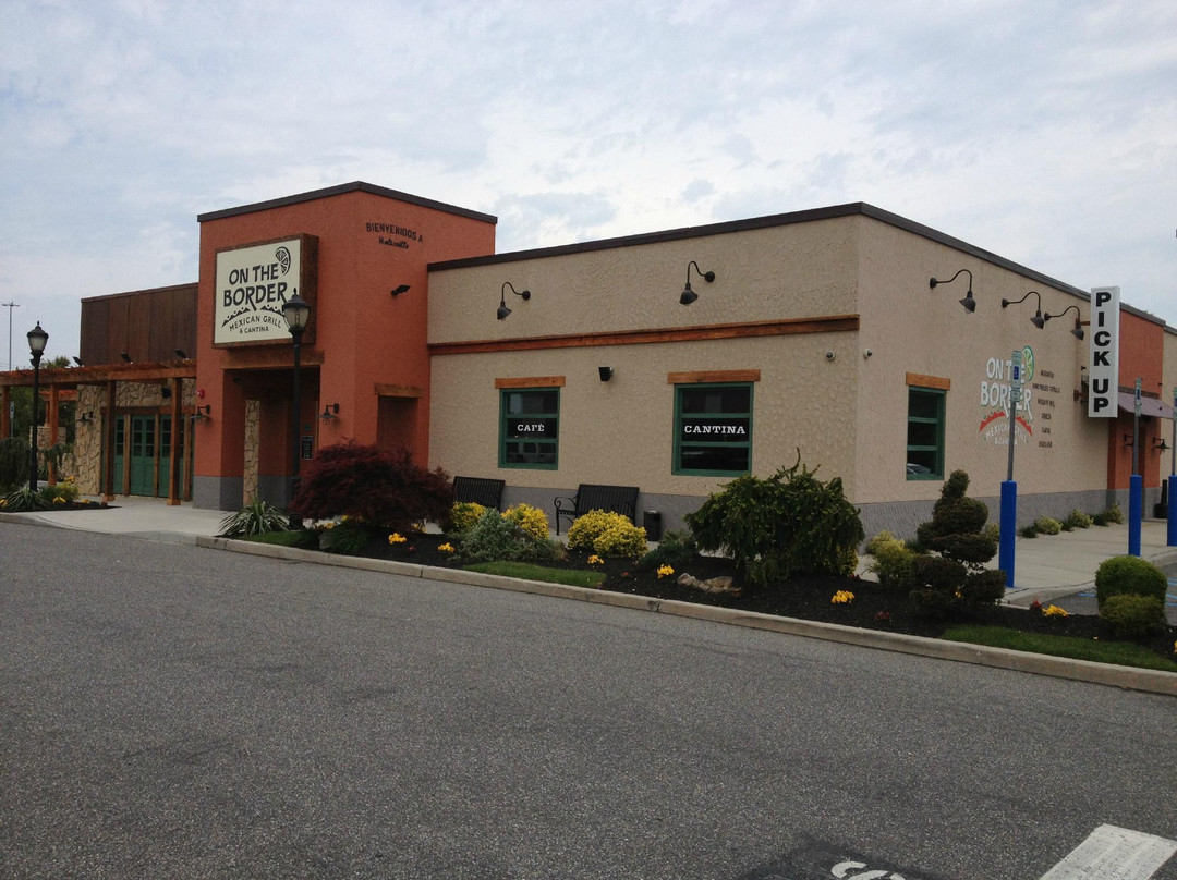 Holtsville餐馆和美食-On The Border Mexican Grill & Cantina