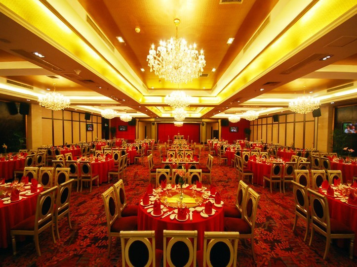 荣誉大酒店主图