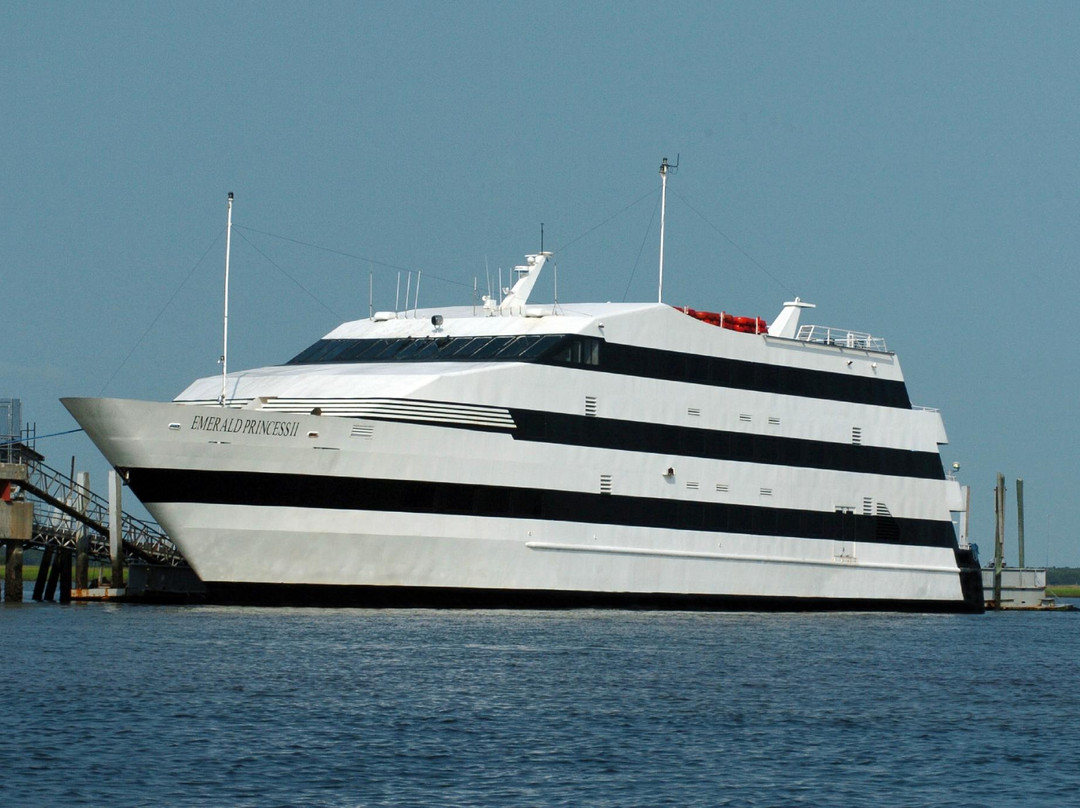 Emerald Princess II Casino-不伦瑞克必去景点