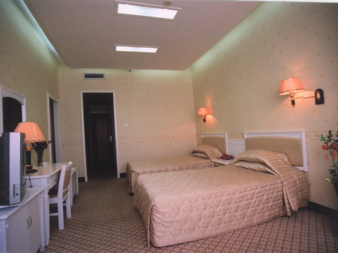 潞城大酒店主图