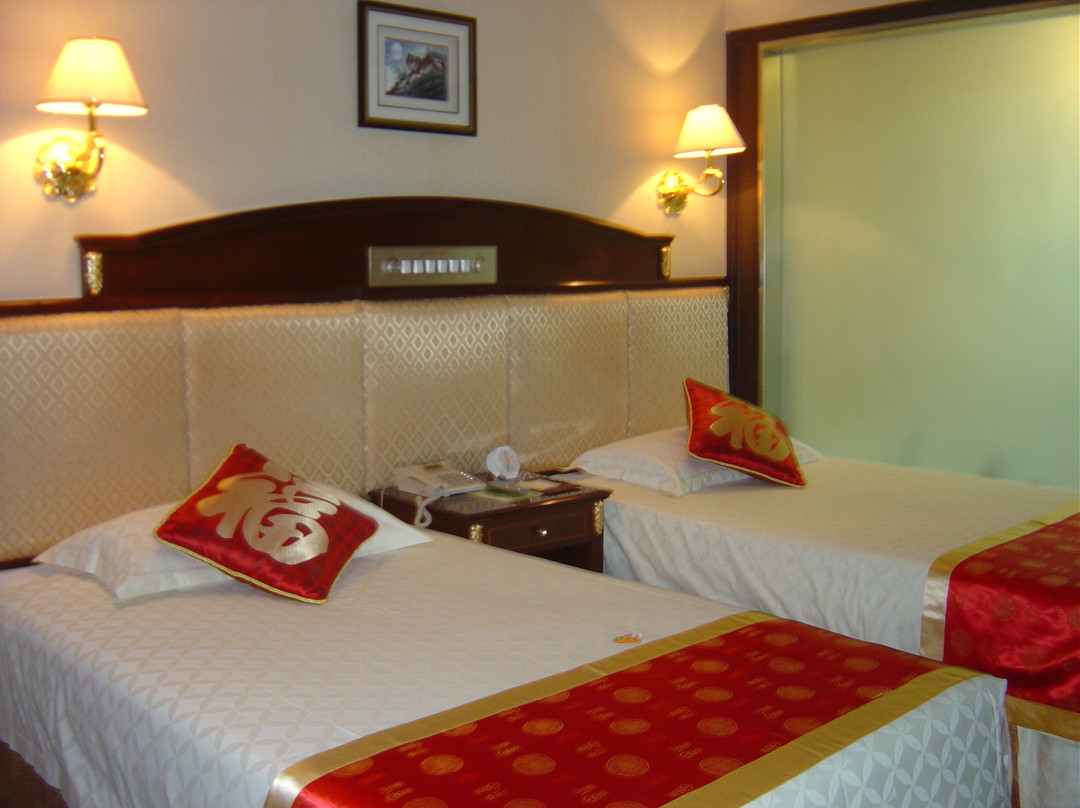 新东方大酒店主图