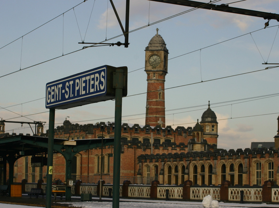 Gent-Sint-Pieters Railway Station景点图片