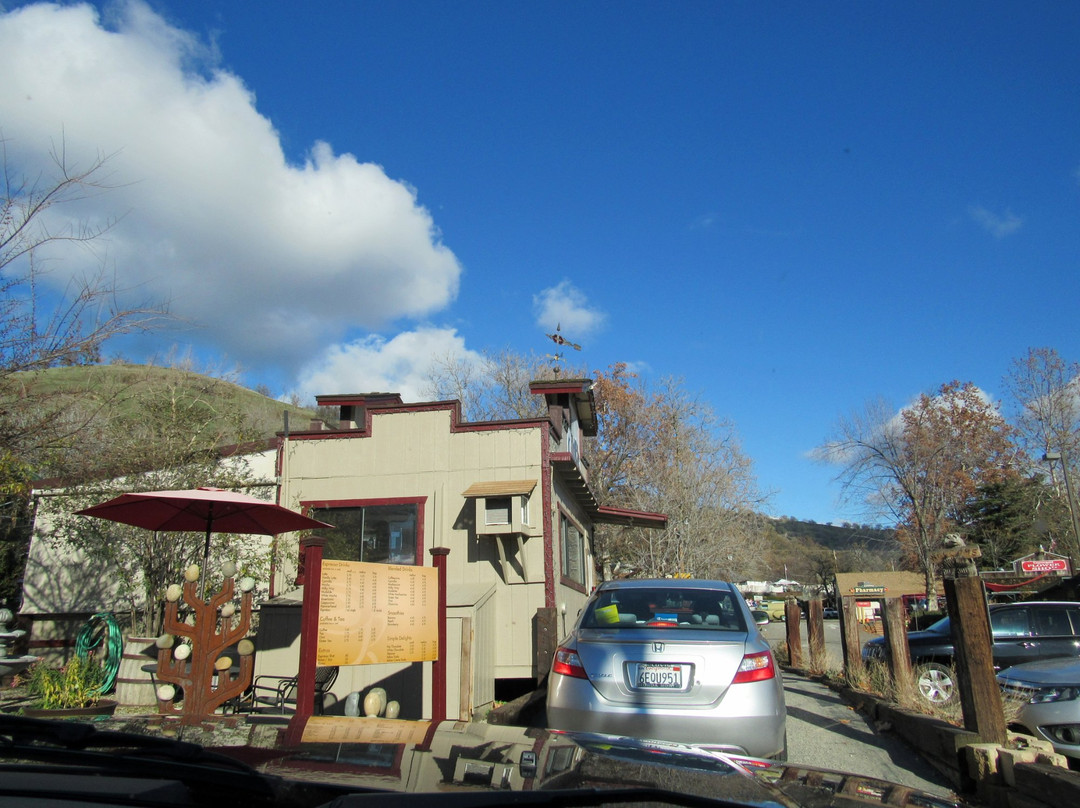 科斯戈尔德餐馆和美食-Zanders Coffee