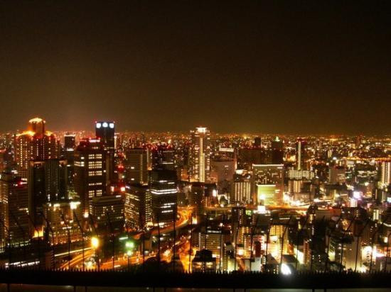 梅田蓝天大厦-空中庭园展望台-大阪市必去景点