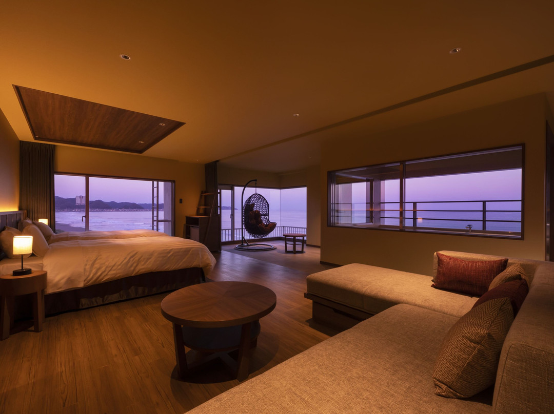 鸭川格兰酒店主图