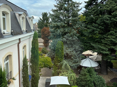 博讷雪松酒店及水疗中心主图