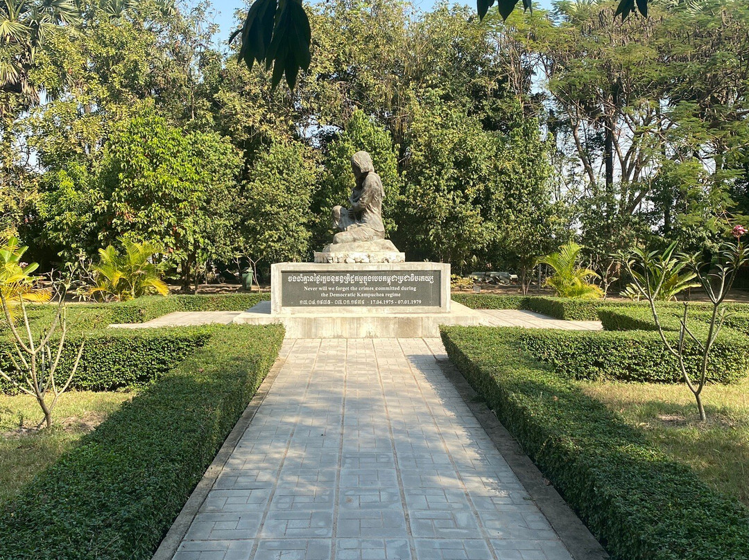 The Killing field and Toul Sleng genocide museum S21 Tour-金边必去景点