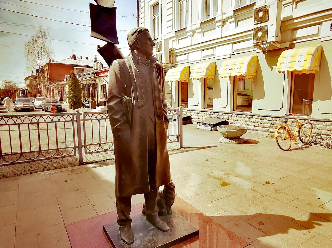 Monument to Mikhail Bulgakov景点图片