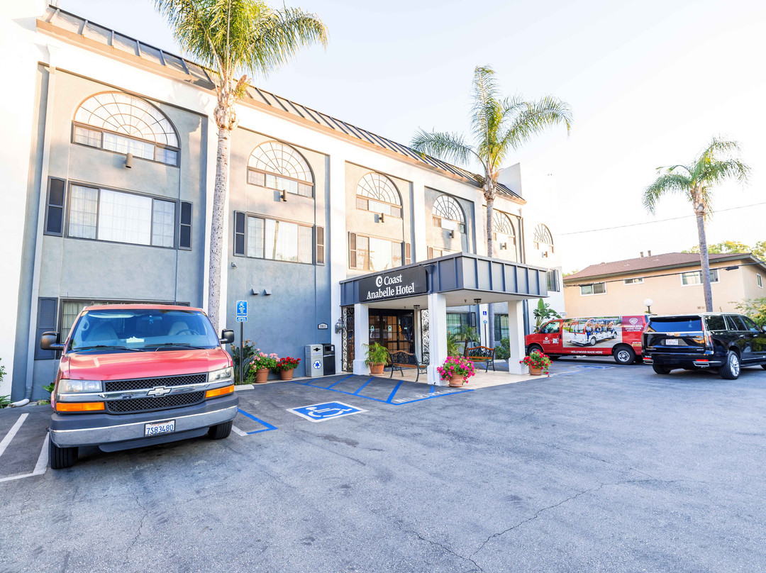 Coast Burbank Hotel主图