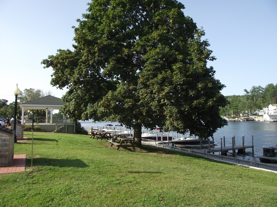 Alton Bay Park景点图片