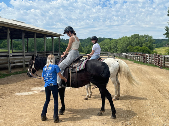Shenandoah Riding Center-加利纳必去景点