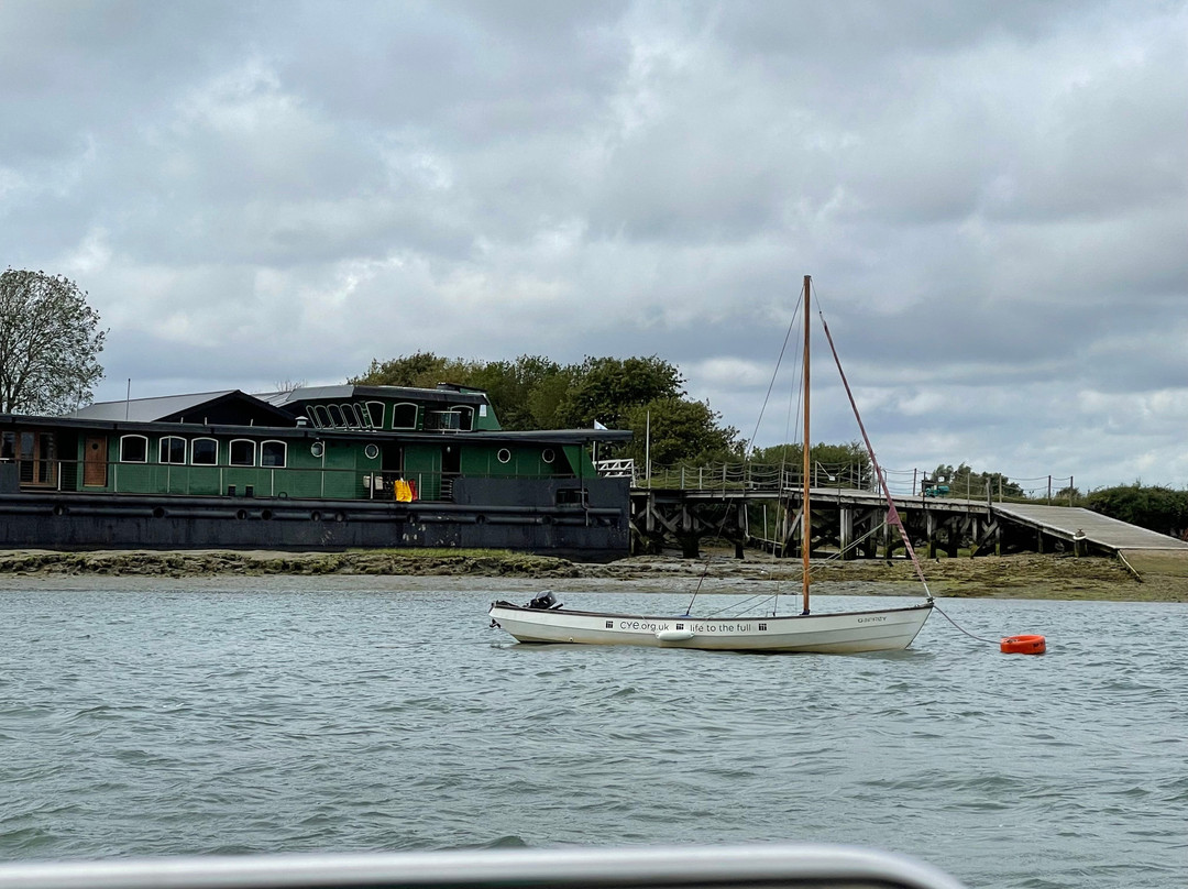 Chichester Harbour Water Tours景点图片