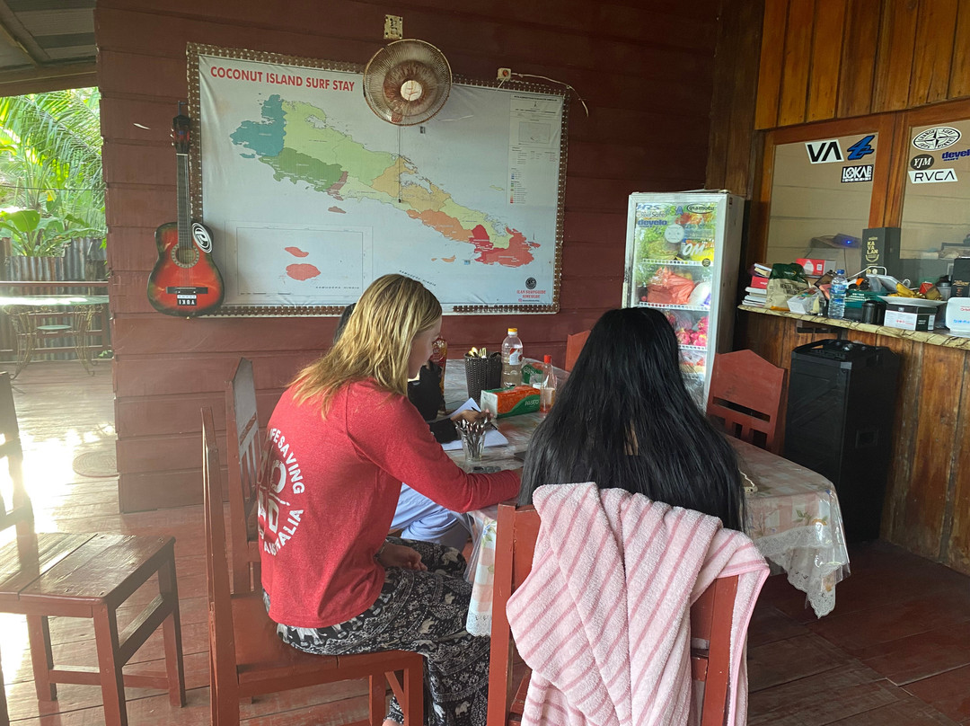 Coconut Island Surf Stay - Simeulue