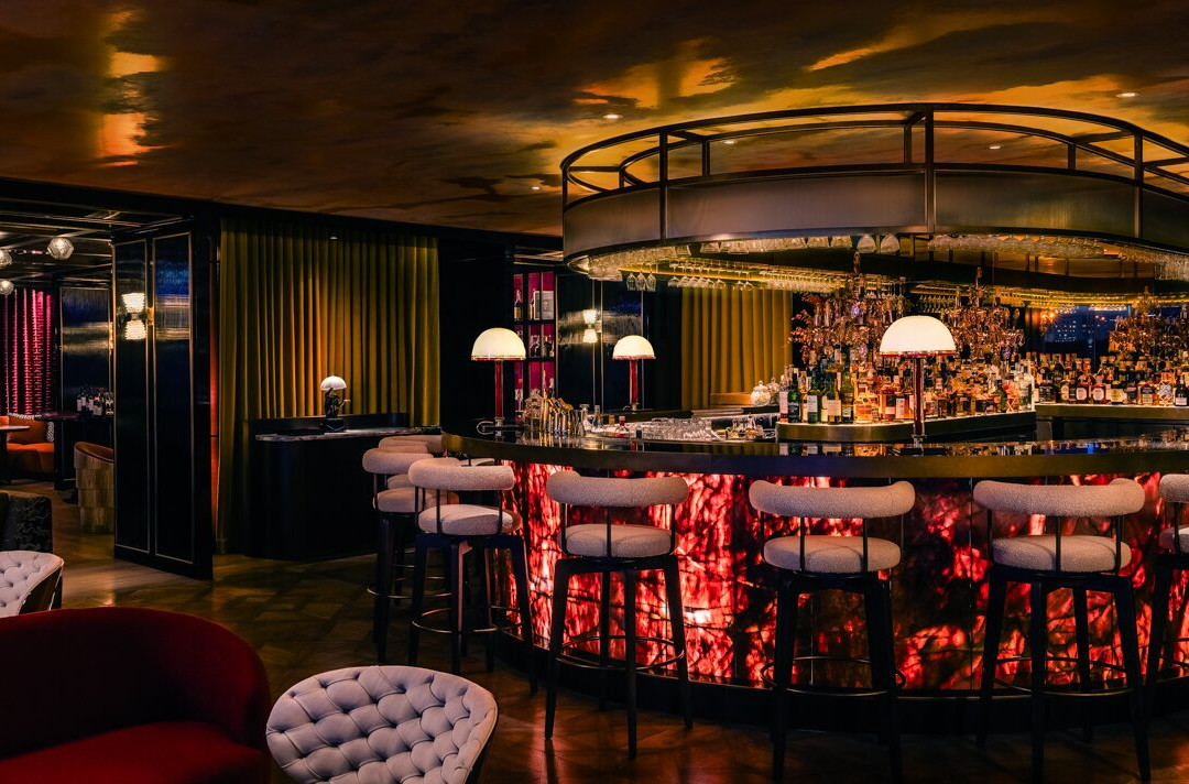 Qura Bar - Regent Hong Kong