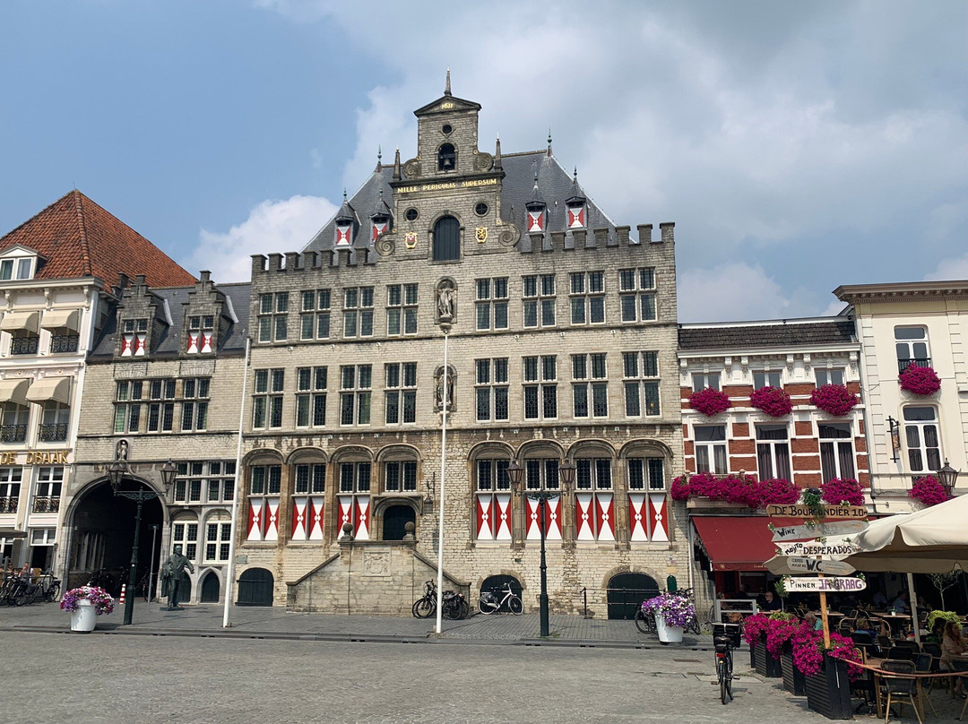 Grote Markt景点图片