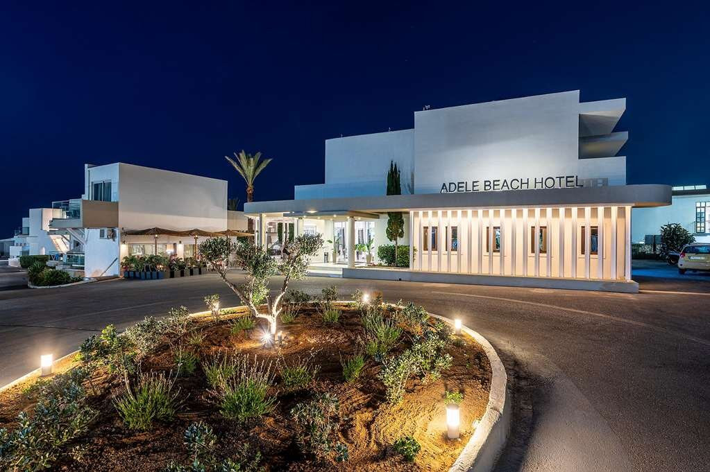 Adele Beach Hotel主图