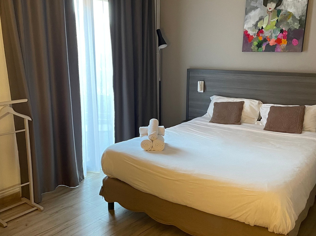 Hotel Pyrene主图