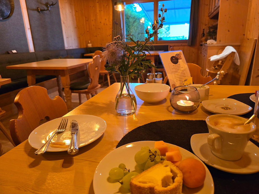 Saldur Small Active Hotel主图