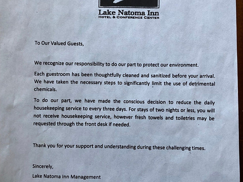 纳托马旅店主图