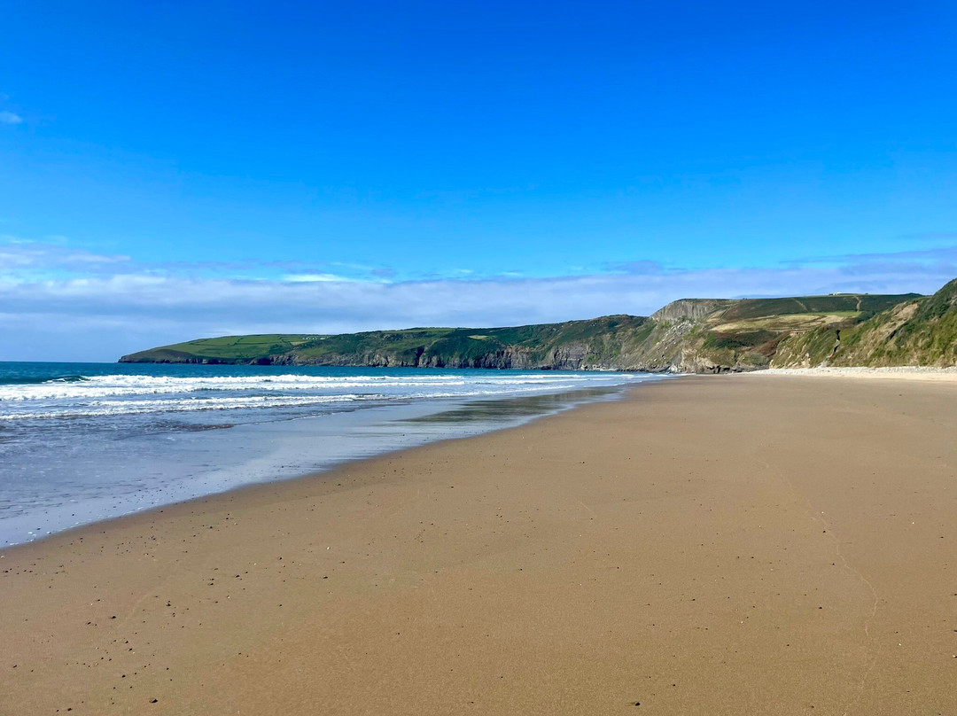 Porth Ceiriad Beach景点图片
