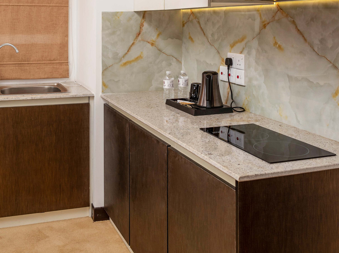 科伦达姆微风酒店尼甘布主图